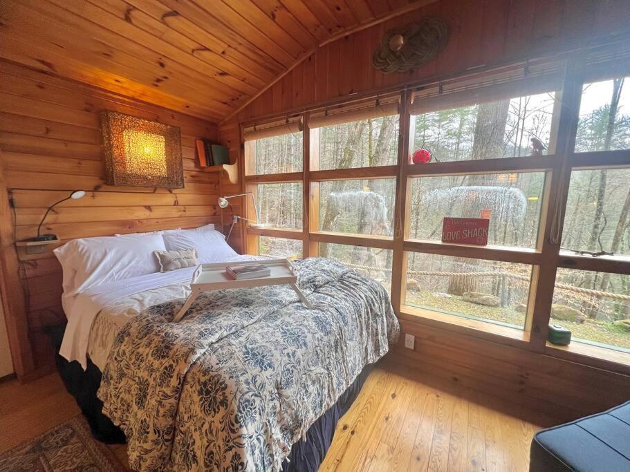 Private Mtn Love Shack W/ Fast Wifi, Bbq & View แฟรงคลิน ภายนอก รูปภาพ
