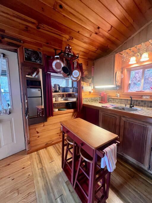Private Mtn Love Shack W/ Fast Wifi, Bbq & View แฟรงคลิน ภายนอก รูปภาพ